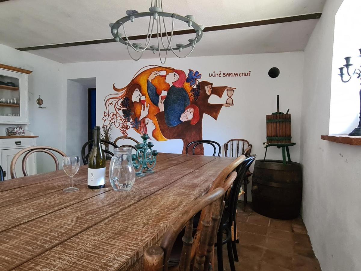 Apartman Prace Apartment Bagian luar foto
